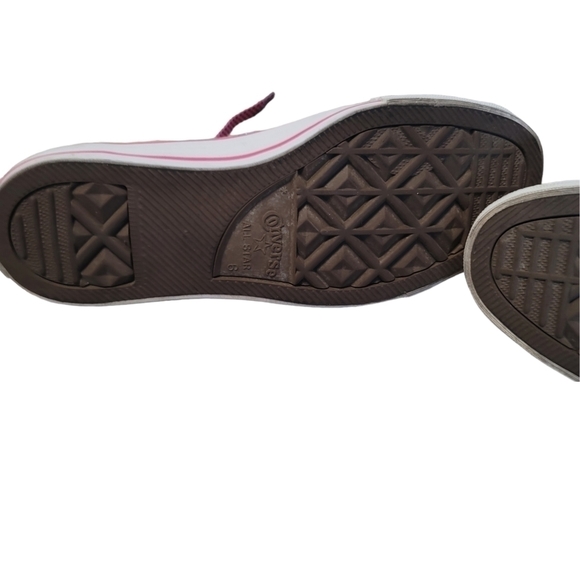 CONVERSE WOMEN'S CHUCK TAYLOR ALL STAR LOW TOP SNEAKER Pink US 8 - Picture 5 of 9